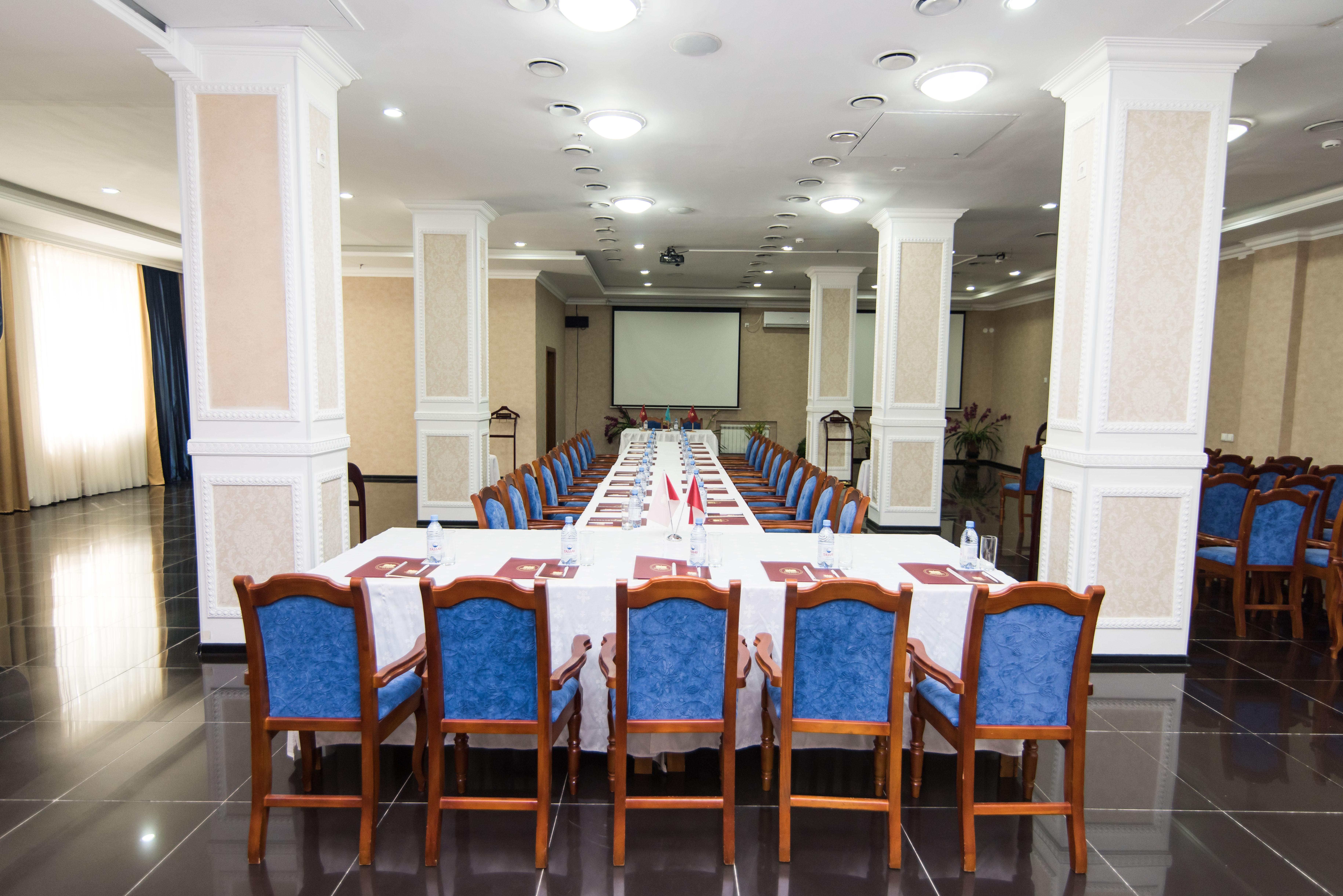 King Hotel Astana Екстериор снимка