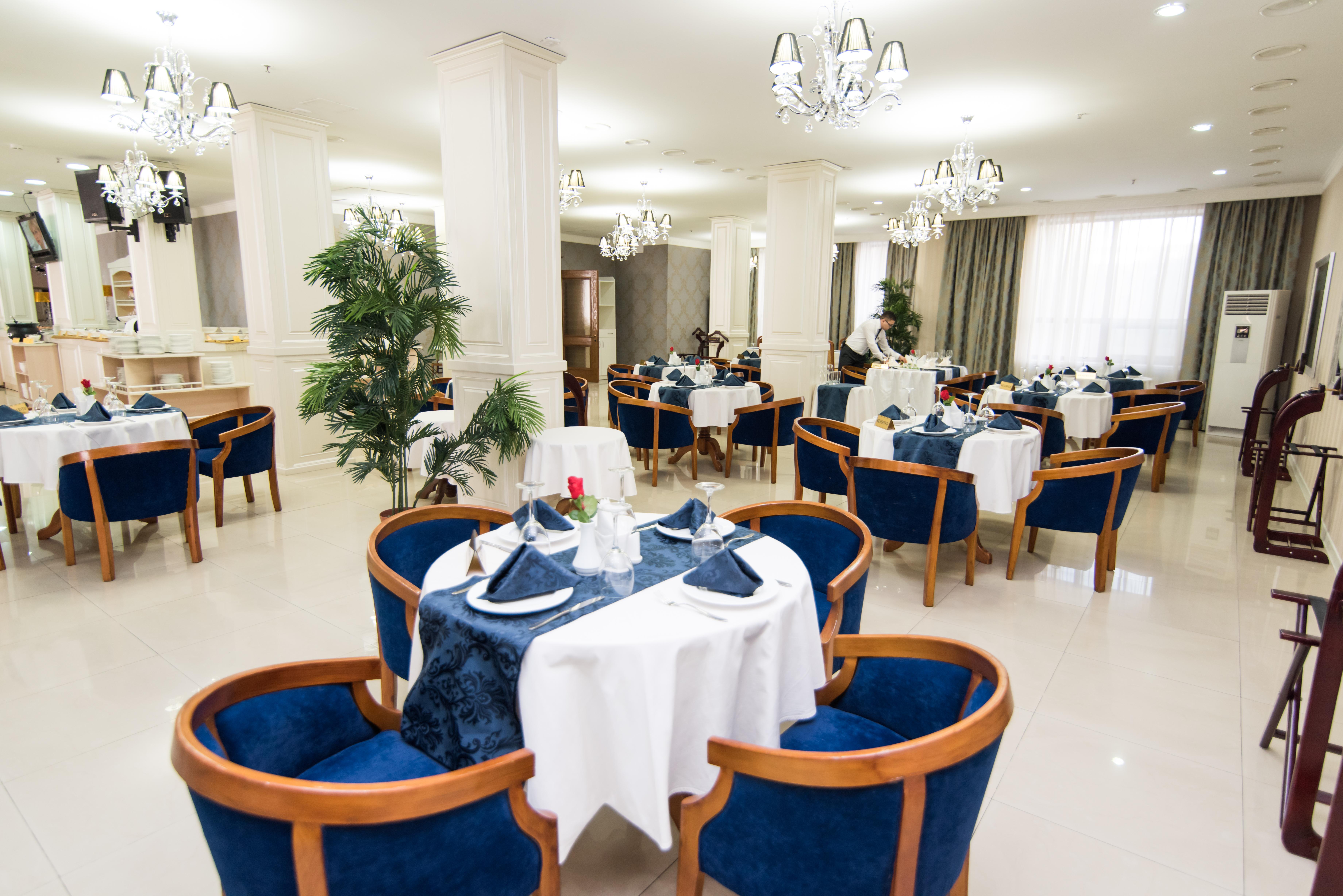 King Hotel Astana Екстериор снимка