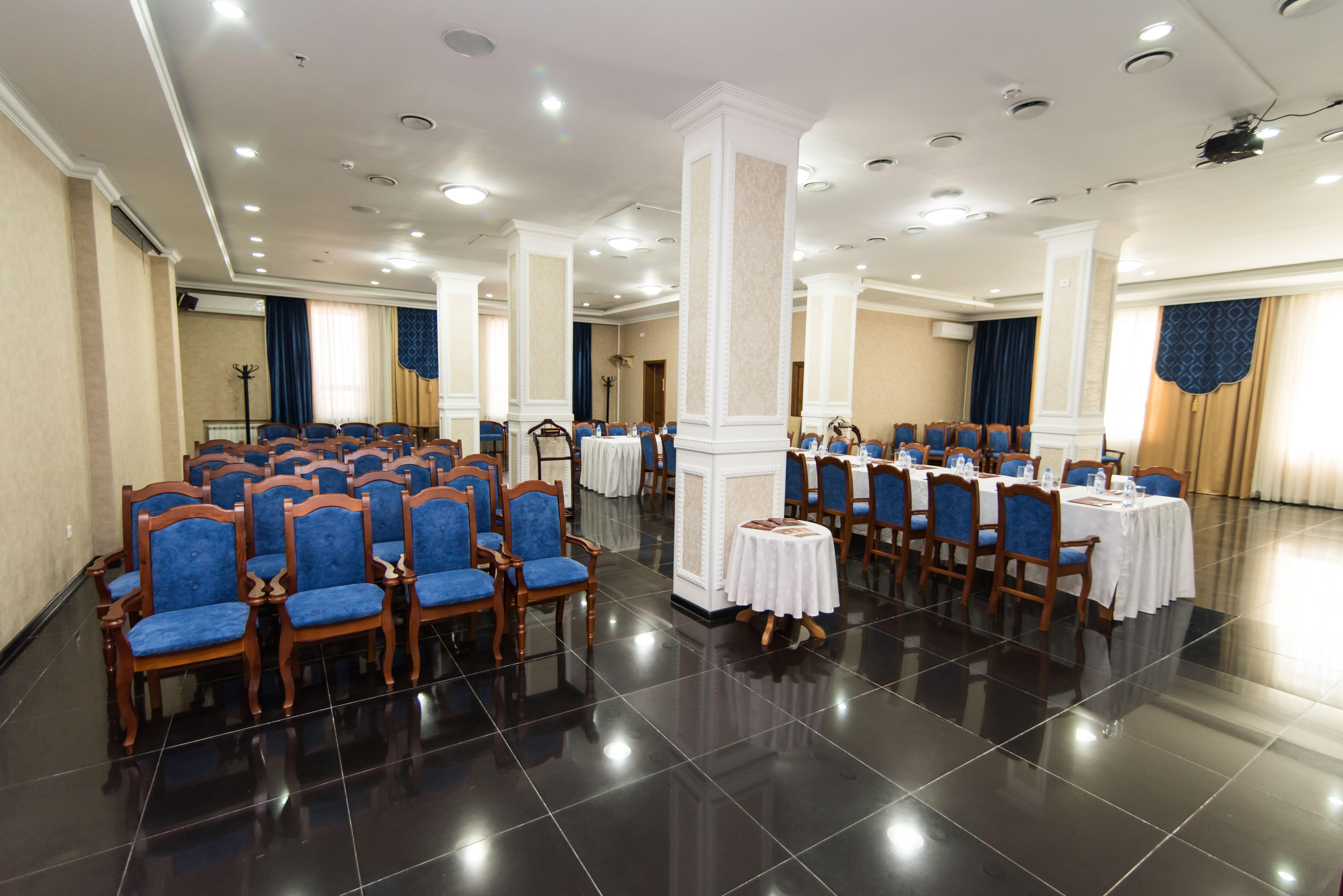 King Hotel Astana Екстериор снимка