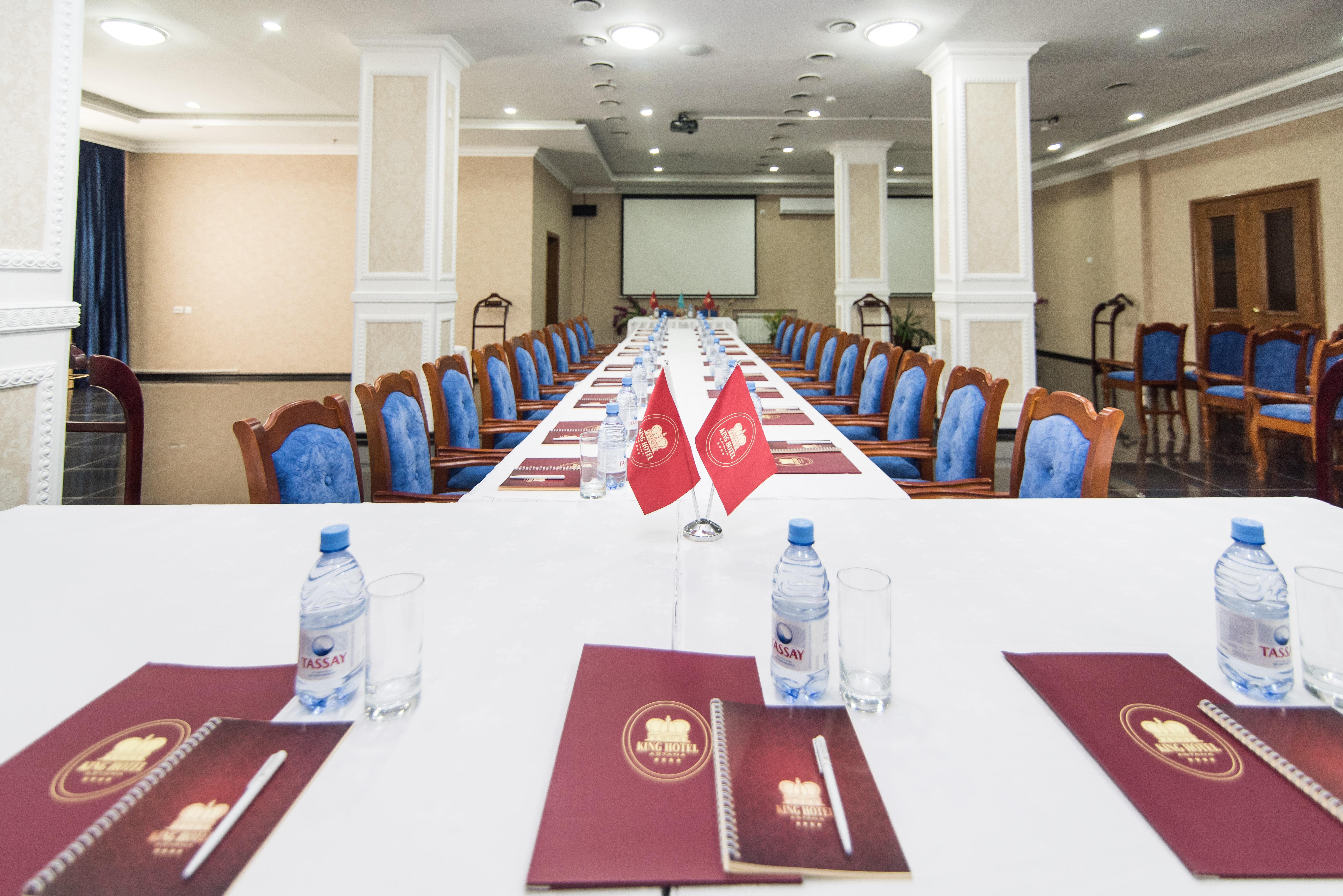 King Hotel Astana Екстериор снимка