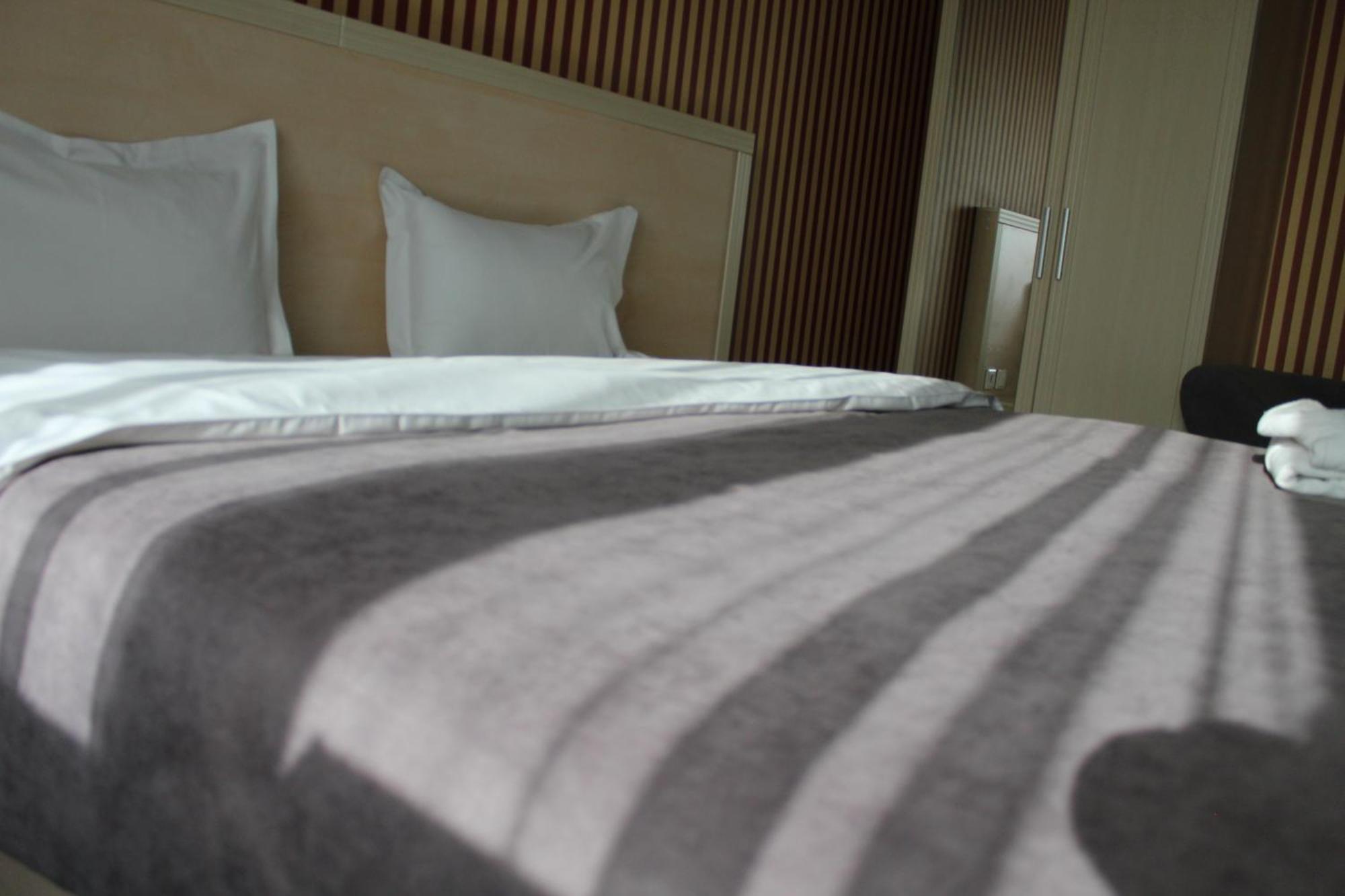 King Hotel Astana Екстериор снимка